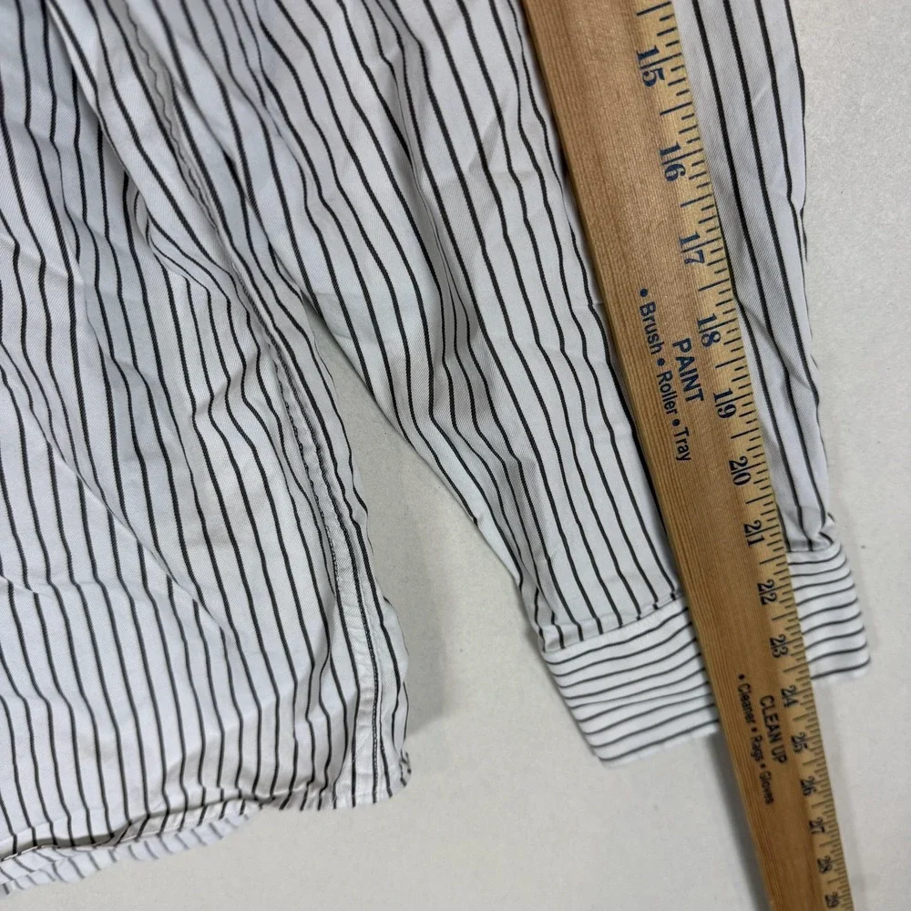 Banana Republic Dress Shirt Mens Medium 15-15.5 White Stripe Regular Fit Cotton